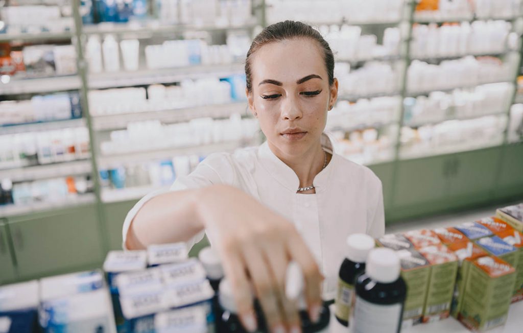 Inflação dos remédios esfria as compras de consumidores nas farmácias – Economia