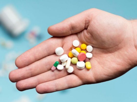 Produção de medicamentos depende de importação de insumos farmacêuticos ativos