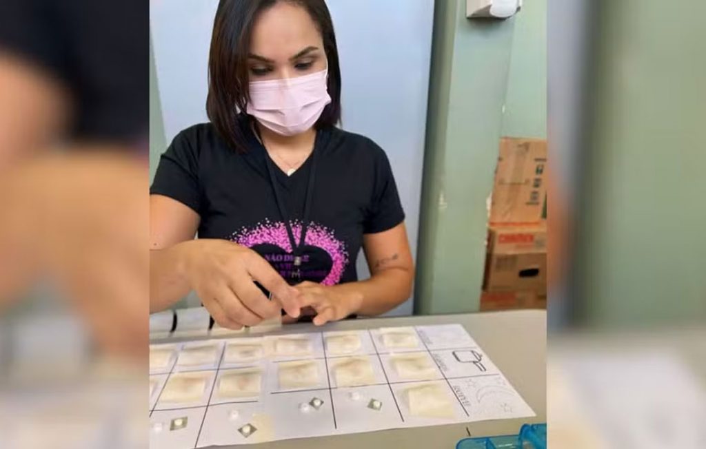 Estudante de farmácia cria planilha para controle de medicamentos que auxilia pacientes no interior de SP