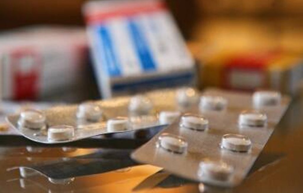 Obrigatoriedade de ‘receita azul’ para comprar zolpidem gera confusão em farmácias; veja o que mudou