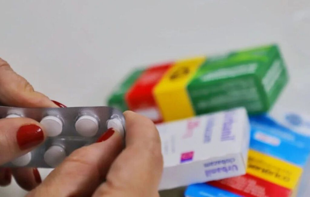 Intoxicação por medicamentos cresce 70% em Goiás