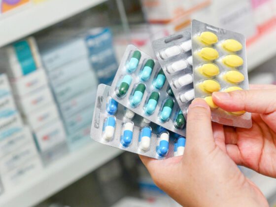 SCMED realiza webinar sobre monitoramento do mercado de medicamentos