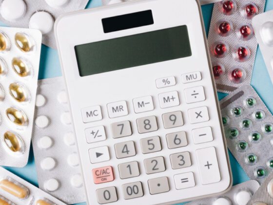 CMED promove diálogo sobre revisão das regras de precificação de medicamentos