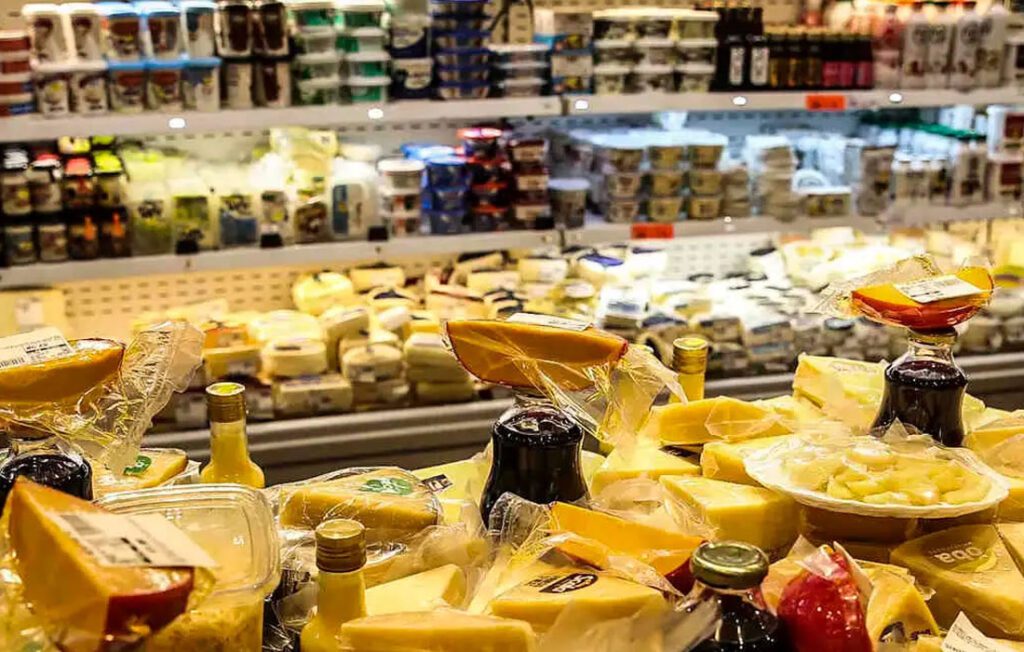 O recuo dos supermercados