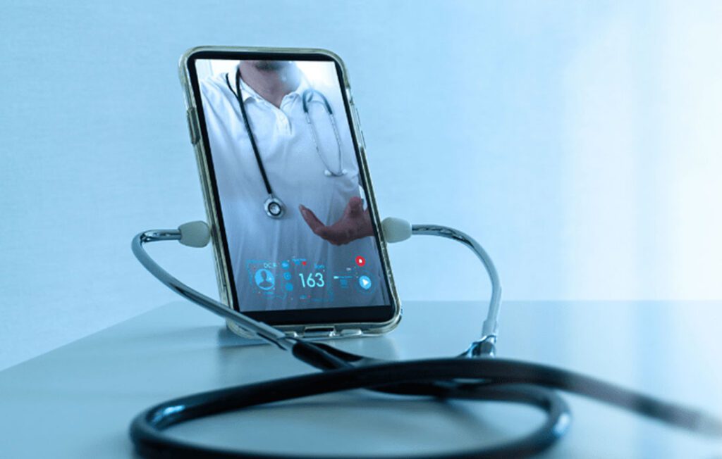 Justiça proíbe farmácia de ofertar serviços médicos por telemedicina