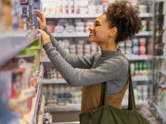 De arroz a batom: febre da marca própria invade farmácias e supermercados