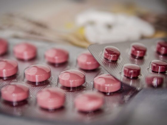 Saúde inicia estudo sobre limite de preços para incorporar medicamentos