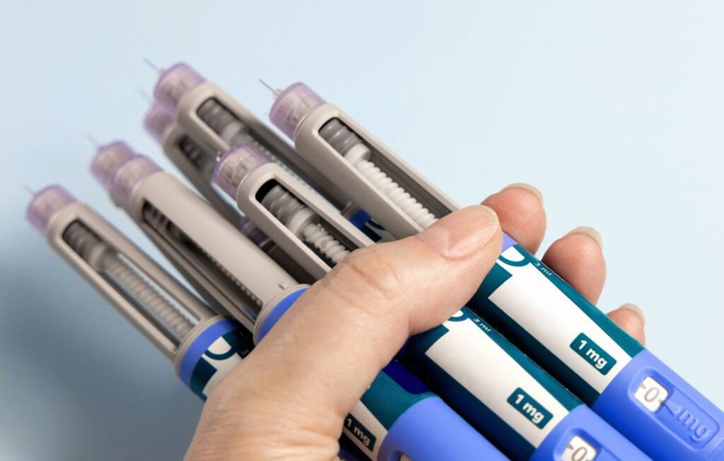 Versões genéricas do Monjauro e do Ozempic têm registro negado pela Anvisa no Brasil; entenda o porquê
